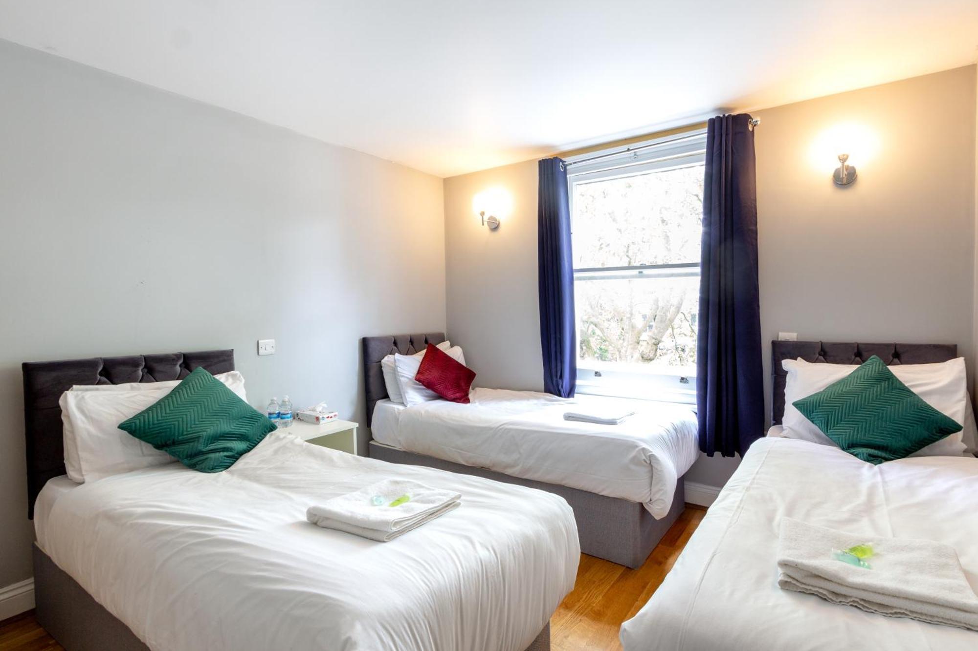 Coronation Hotel ลอนดอน ภายนอก รูปภาพ